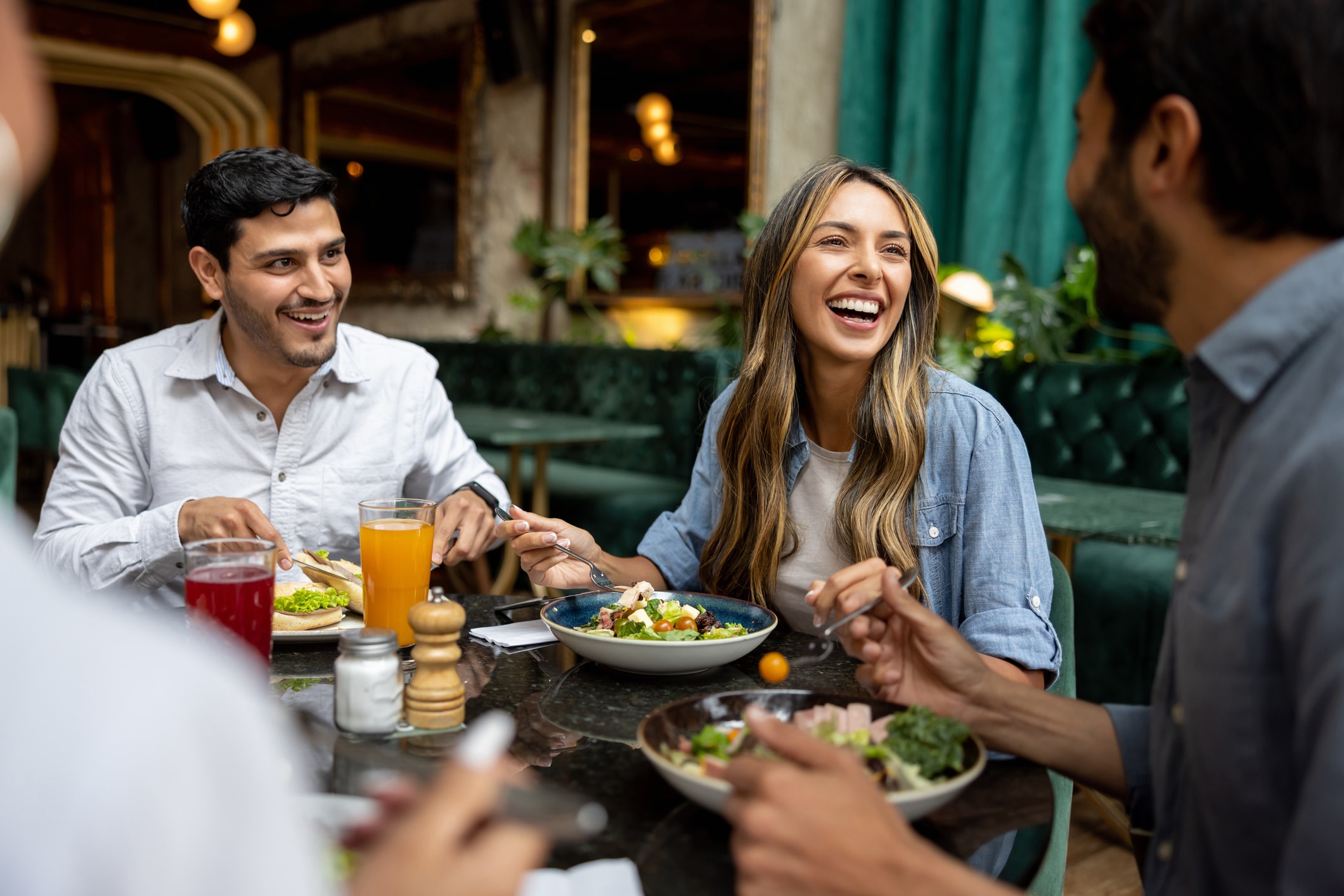 People eating lunch together